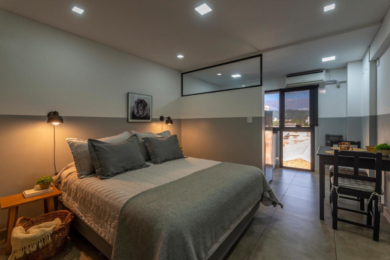 Apartamento Departamento céntrico con estacionamiento gratis San Salvador de Jujuy Exterior foto