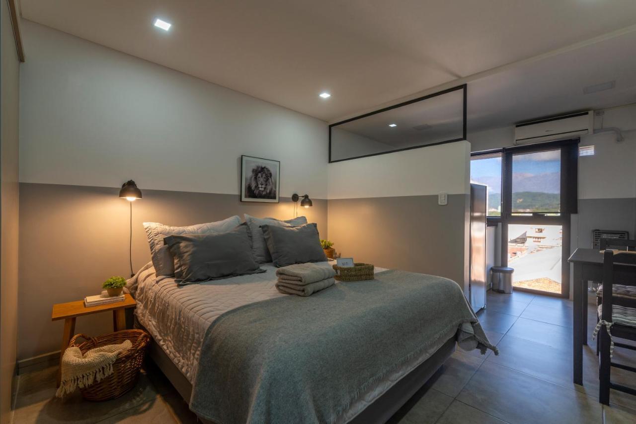 Apartamento Departamento céntrico con estacionamiento gratis San Salvador de Jujuy Exterior foto